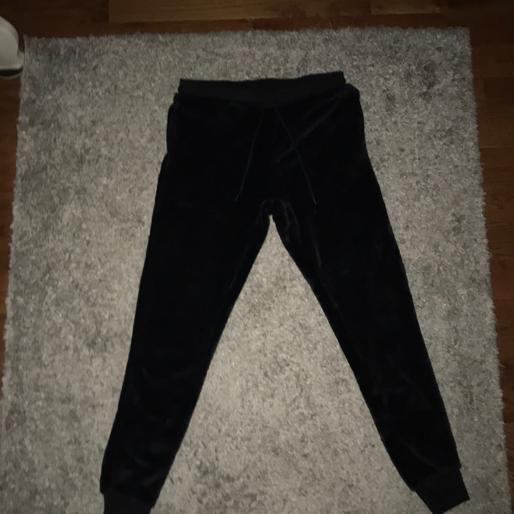 Black soft sweatpants. size small. never worn. Brand: Secret Treasures sleepwear